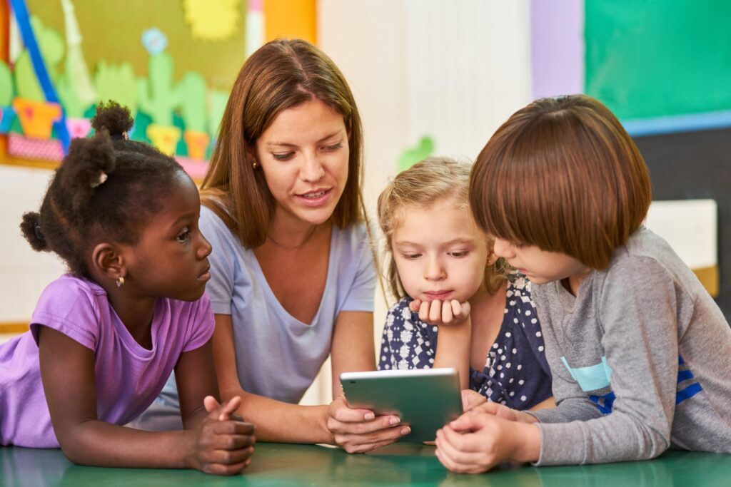 Por que escolher escolas que investem em novas metodologias de ensino?